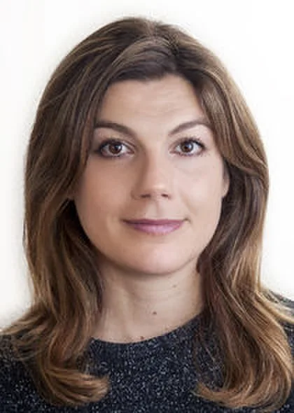 Sarah Lochlan