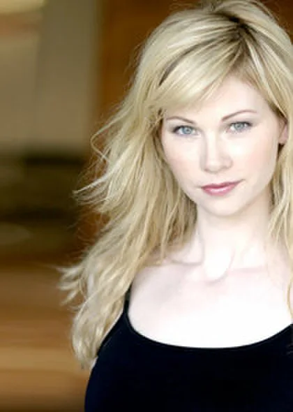 Julia Lee